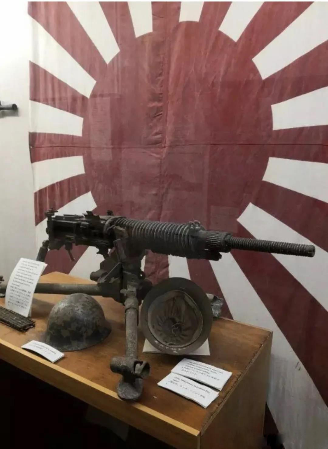 周勵《穿越煉獄:跳島戰役探險錄(二)》-字遊文化