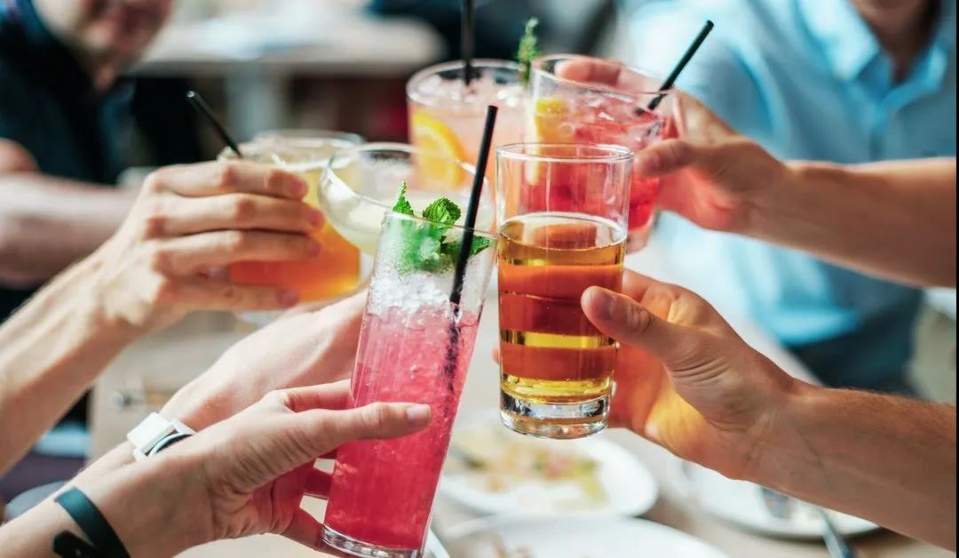 英國熱門夏日雞尾酒,除了Mojito還有哪些?-字遊文化