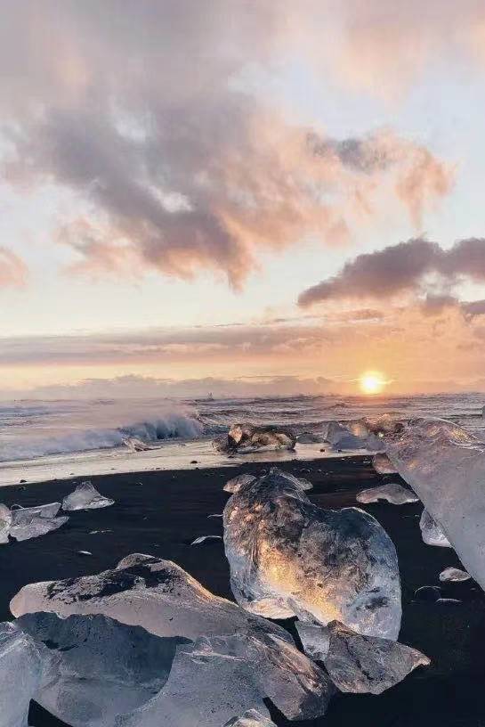 冰島:這個地方一天地震4000次?!-字遊文化
