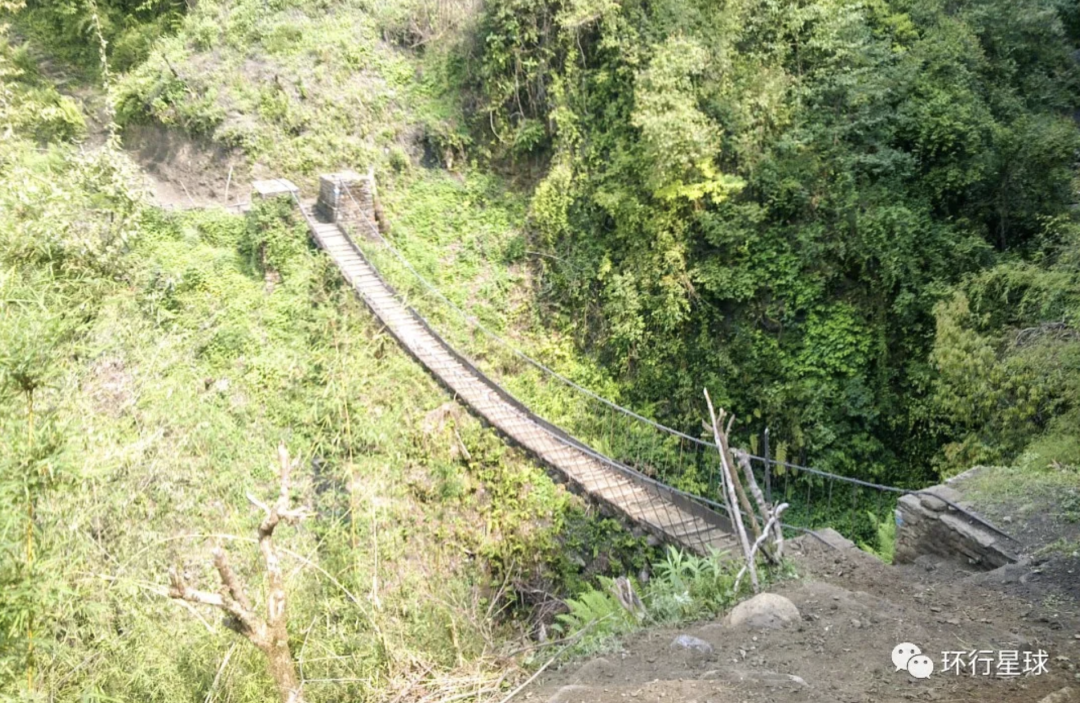 爲什麽有這麽多人痴迷于去尼泊爾爬山?-字遊文化