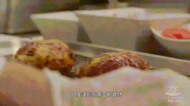 在這座小城吃一趟,我像逛了半個地球-字遊文化