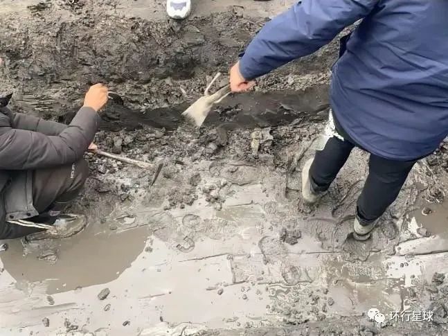 00後女大學生,在工地考古-字遊文化