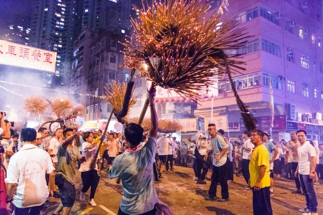江揚:火龍舞月-字遊文化