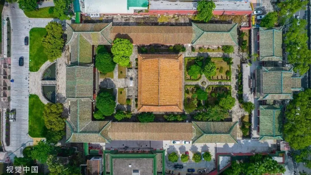 這座遍地是“金”的小城,香爆了-字遊文化